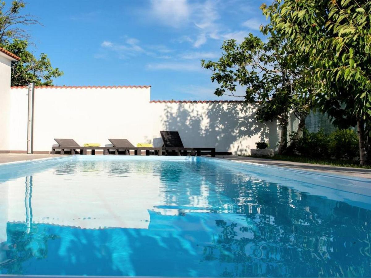 Holiday Home Mons Aureus Gornje Sitno Buitenkant foto