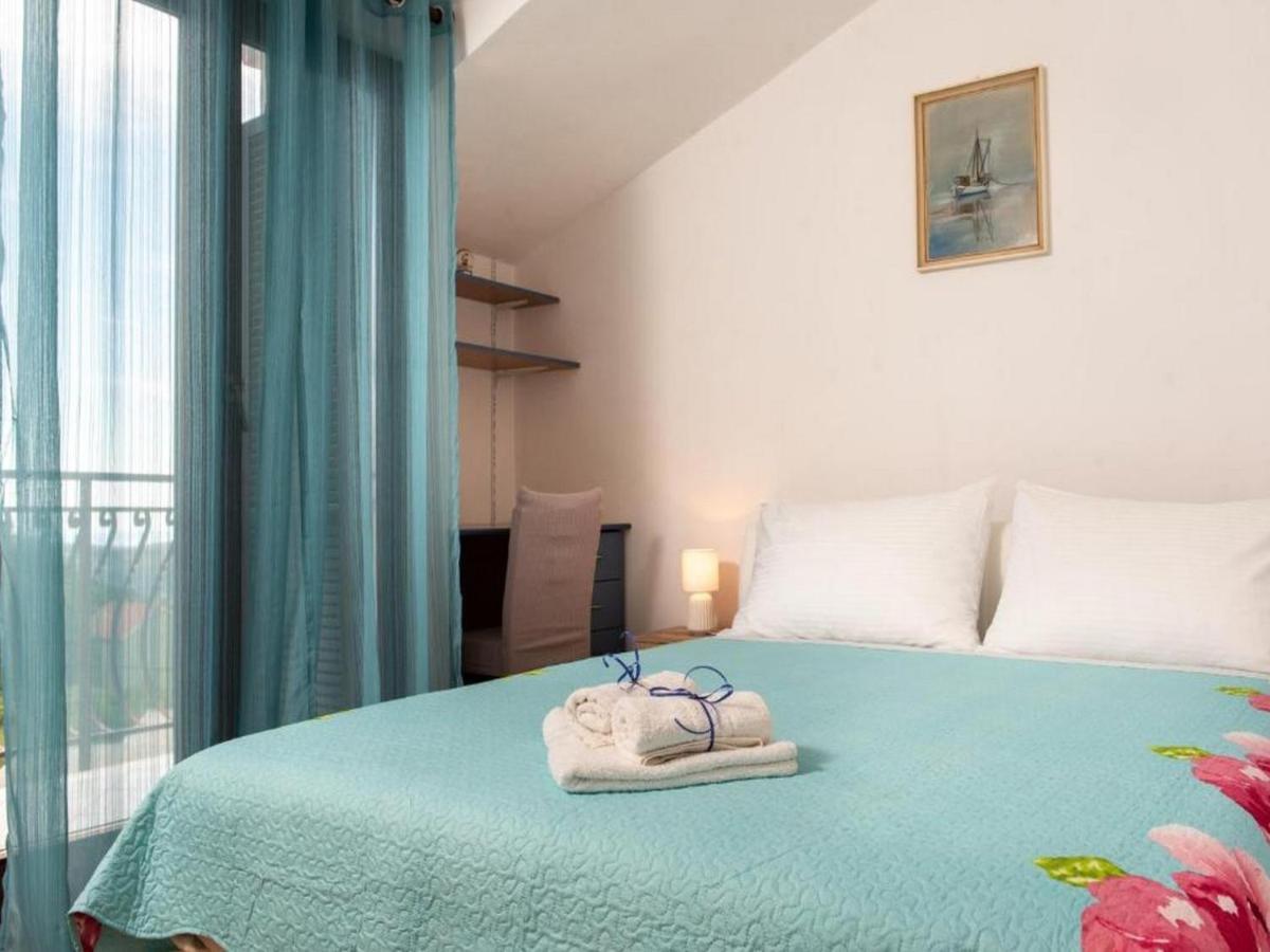 Holiday Home Mons Aureus Gornje Sitno Buitenkant foto