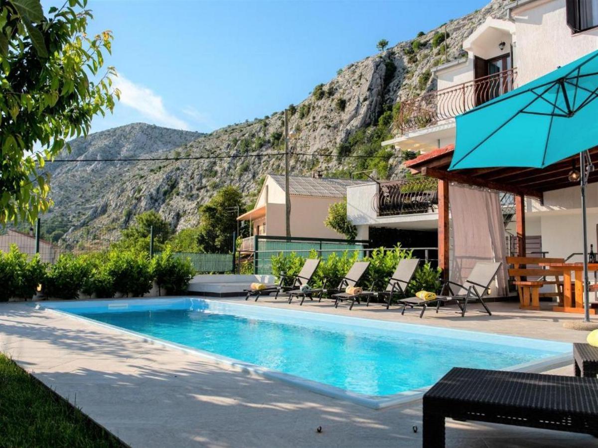 Holiday Home Mons Aureus Gornje Sitno Buitenkant foto