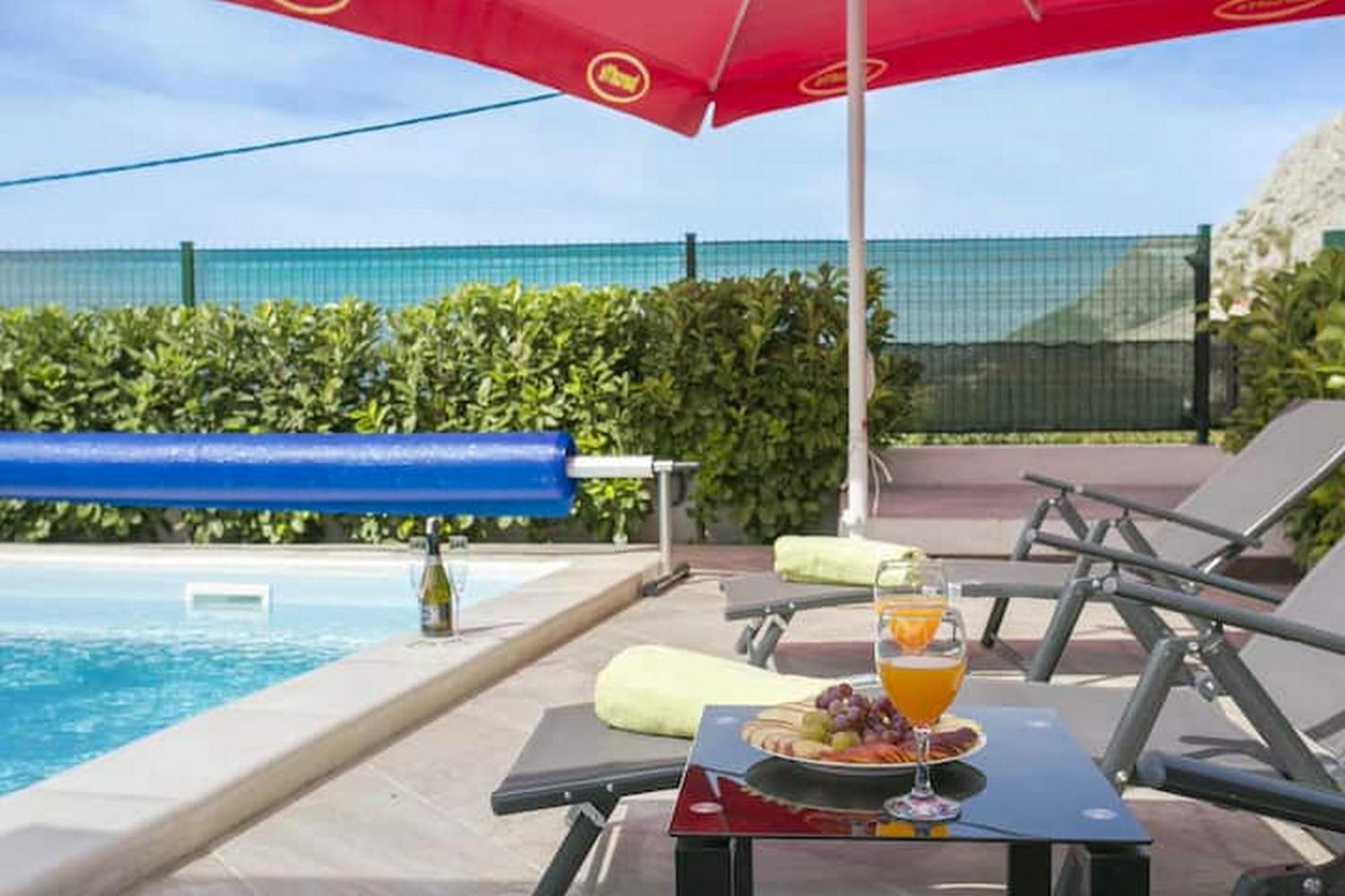 Holiday Home Mons Aureus Gornje Sitno Buitenkant foto